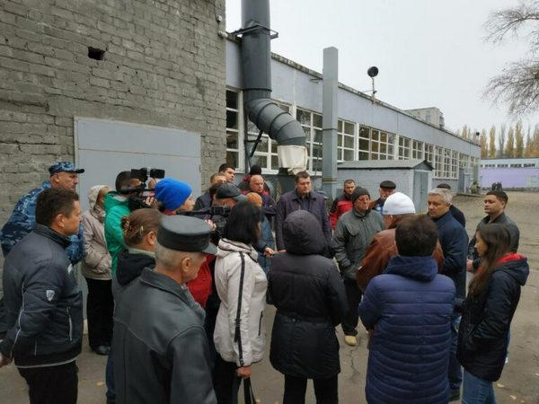 В Кременчуге КрАЗовское общежитие осталось без тепла и электрики
