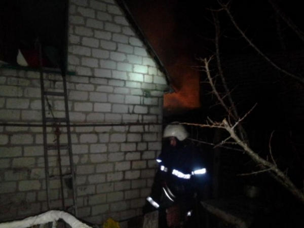 Кременчугские пожарные спасли уток и кур
