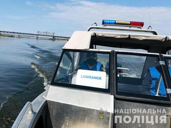 На праздники водная полиция будет проверять соблюдение нерестового запрета на Кременчугском водохранилище