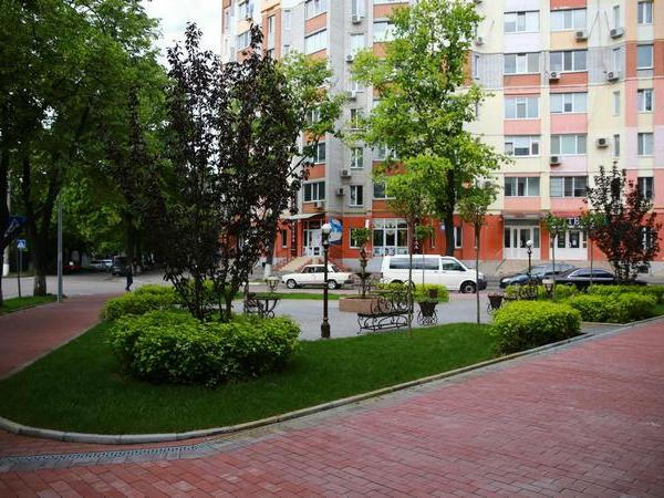 Кременчугские тротуары ремонтируют по европейским стандартам