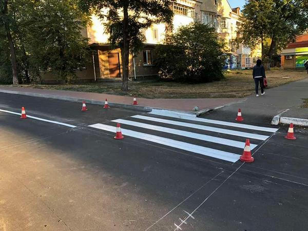 В Кременчуге на улице Генерала Родимцева отремонтировали проезжую часть и тротуар