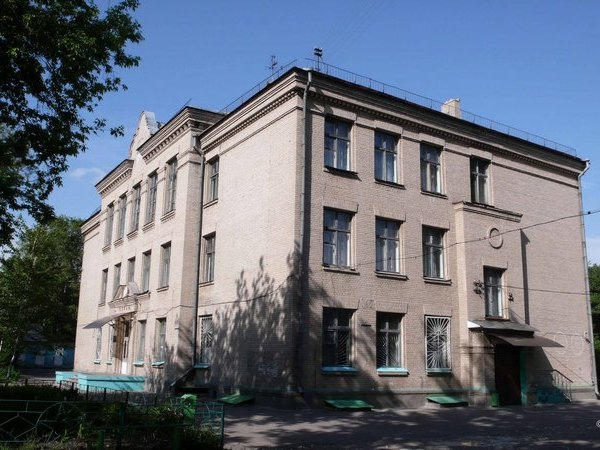В кременчугской школе №27 часть учащихся отправили на самоизоляцию из-за болезни учительницы
