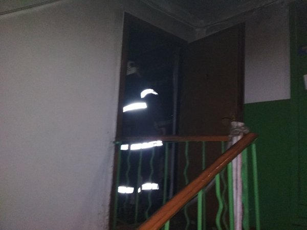 Пожарные спасли кременчужанина из горящей квартиры на Молодежном