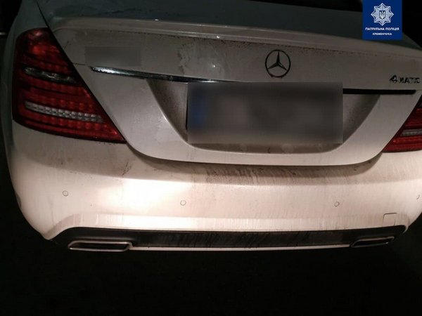 В Кременчуге полиция задержала пьяного водителя Mercedes