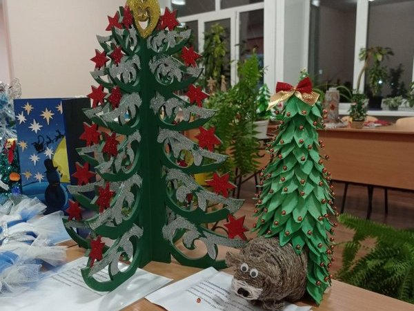 Кременчужане приобщились ко всеукраинскому конкурсу «Сохрани елку»