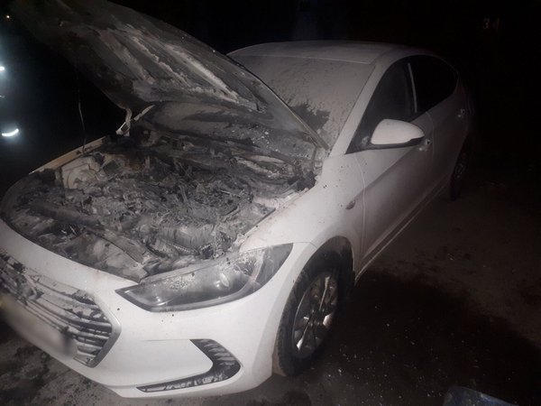 В Кременчуге в гаражном кооперативе загорелся автомобиль Hyundai Elantra
