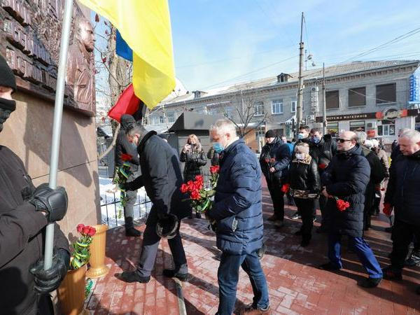 В Кременчуге почтили память участников Революции Достоинства и Героев Небесной Сотни
