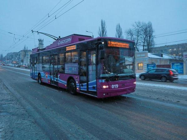 Штат КП «Кременчугское троллейбусное управление» пополнился новыми водителями