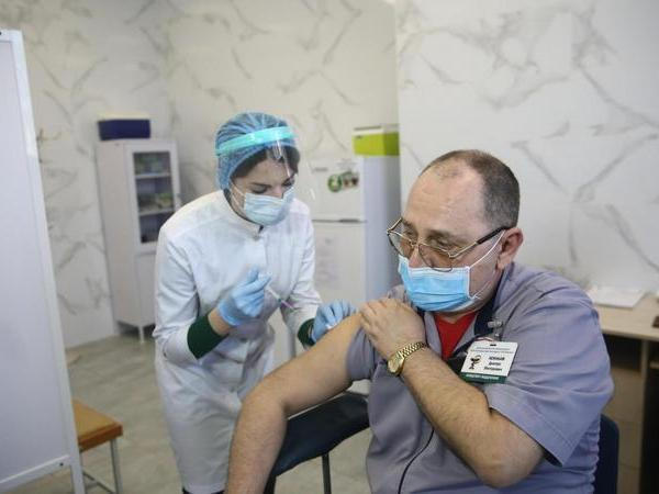 В Кременчуге стартовала компания по вакцинации от коронавируса
