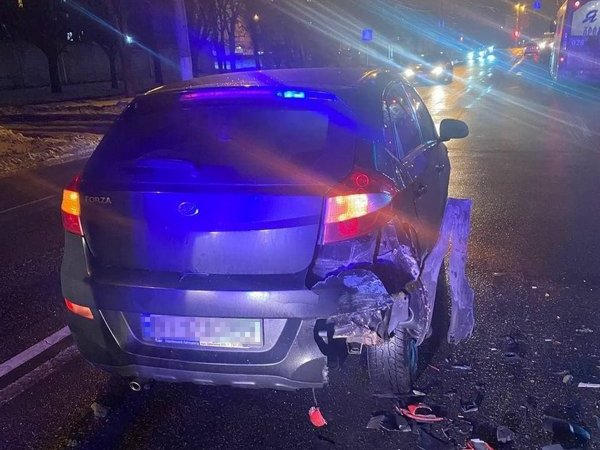 Кременчугская полиция разыскивает водителя «копейки», который спровоцировал ДТП
