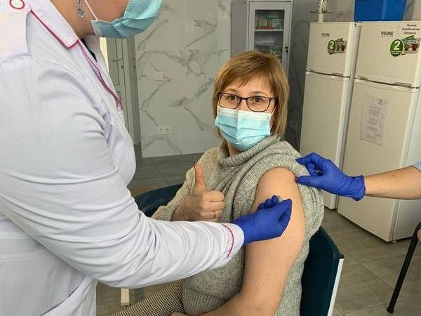 В Кременчуге продолжается вакцинация от коронавируса