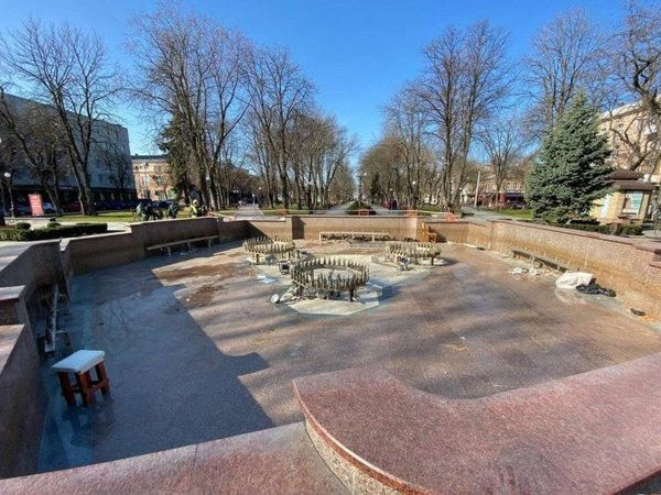 Уже в эту субботу в Кременчуге заработает фонтан в сквере им. О. Бабаева