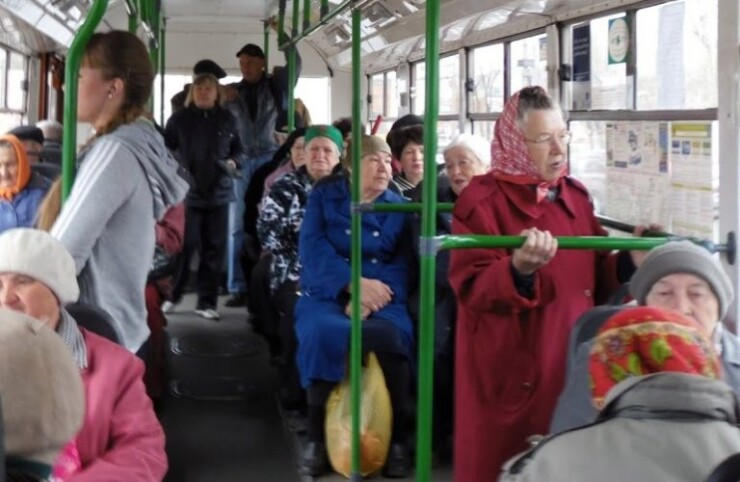 В Кременчуге льготный проезд в общественном транспорте отменять не будут
