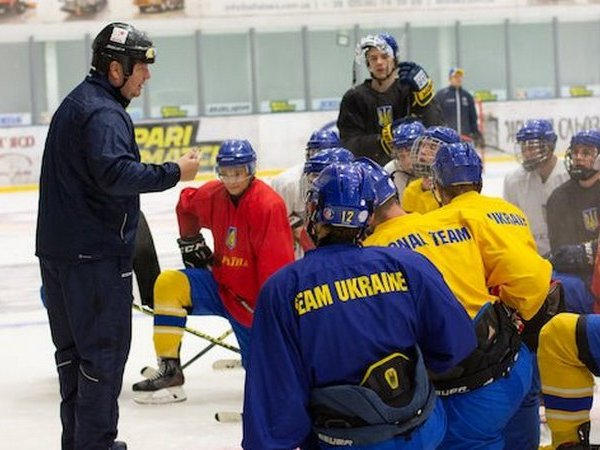 Двух кременчугских хоккеистов вызвали в национальную сборную Украины