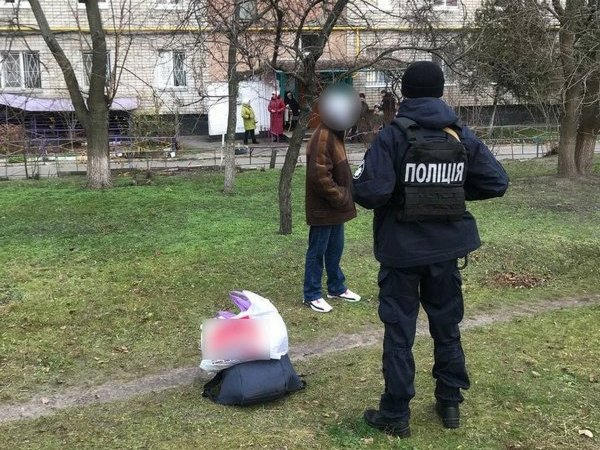 В нагорной части Кременчуга мужчина ограбил 80-летнюю бабушку