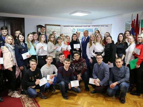 34 лучших студента Кременчуга будут получать стипендию от города