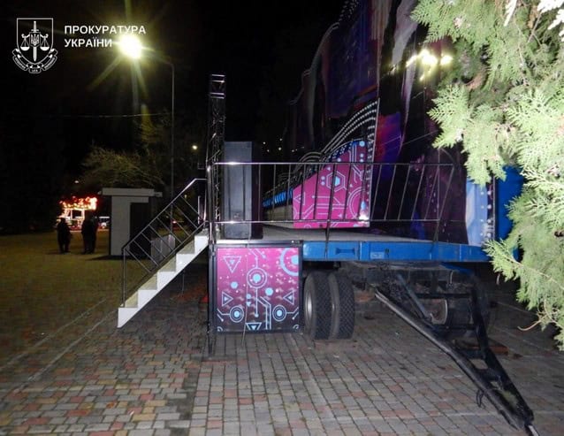 В Кременчуге две девушки выпали из аттракциона в Приднепровском парке: они с травмами госпитализированы