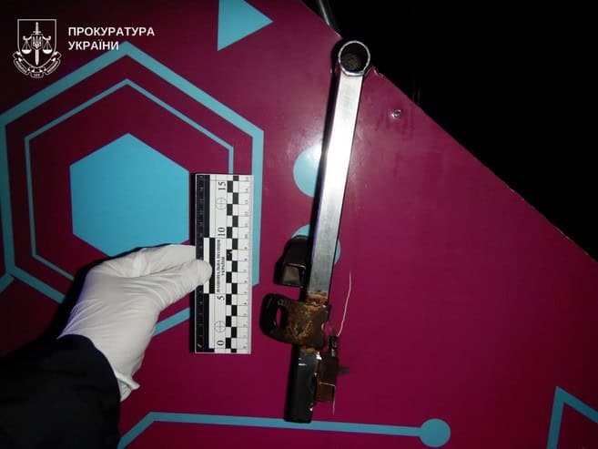 В Кременчуге две девушки выпали из аттракциона в Приднепровском парке: они с травмами госпитализированы