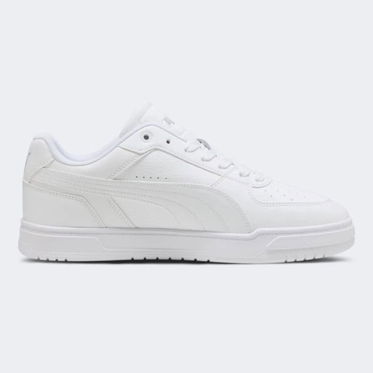 З чим поєднувати білі кеди у чоловічому гардеробі