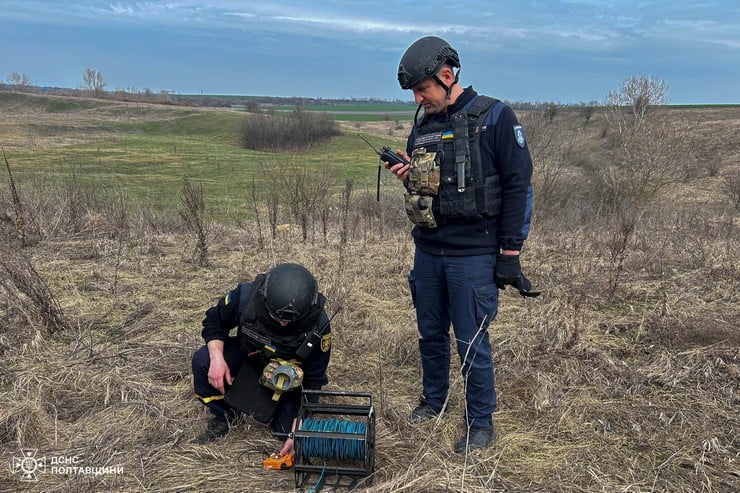 В озере Кременчуга обнаружили мину: как подрывали опасный боеприпас