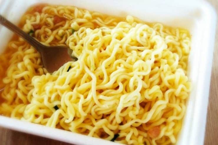 Обираємо локшину швидкого приготування: види й склад продукту