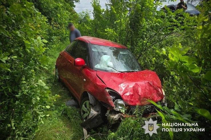 ДТП в Кременчугском районе: пострадали 2 женщины, водитель автомобиля скрылся