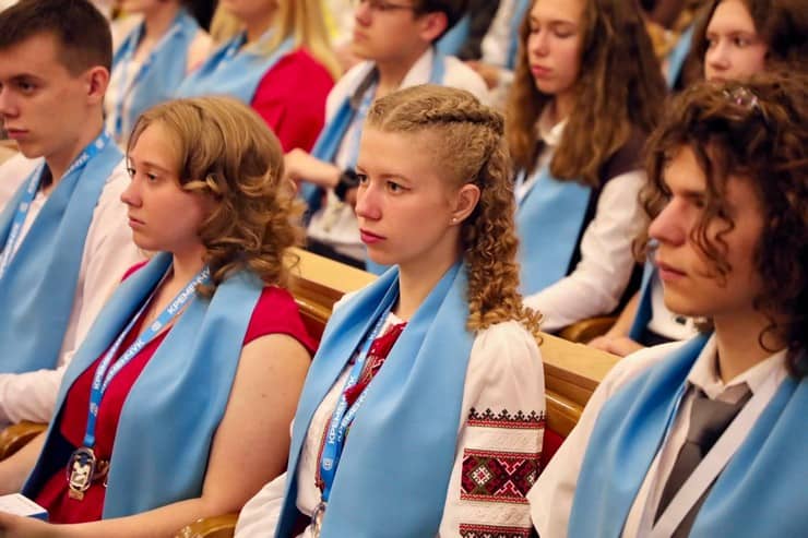 В Кременчуге наградили 130 лучших выпускников 2026 года