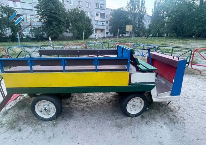 В Кременчуге обновили 4 детские площадки и демонтировали аварийные