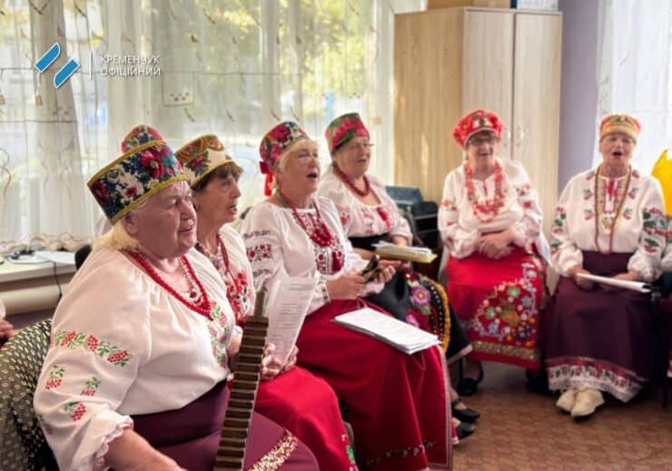 Для социальных работников и Университета третьего возраста Кременчуга передали технику и 4 велосипеда