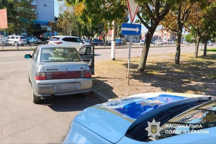 ДТП в Горишних Плавнях: автомобиль ВАЗ совершил наезд на 34-летнего велосипедиста