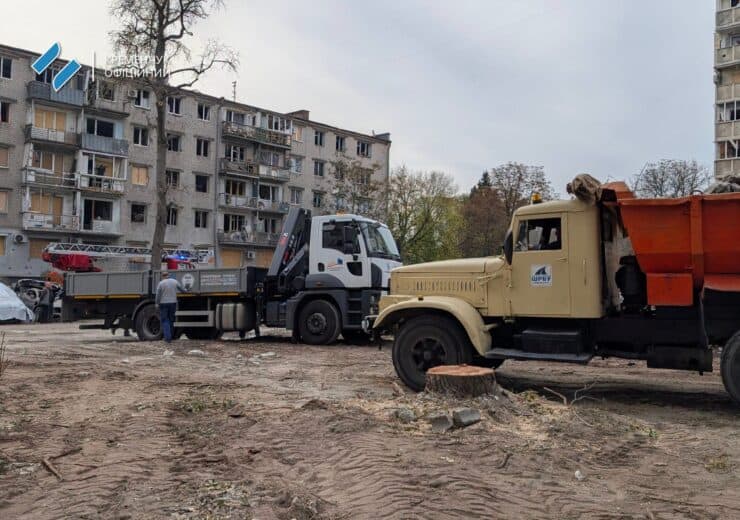В Кременчуге продолжается ликвидация последствий ракетного обстрела 7 октября