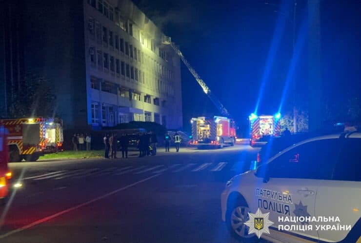 Подробности и последствия ночного обстрела Кременчуга: 2 раненых, повреждены университет и Дворец культуры