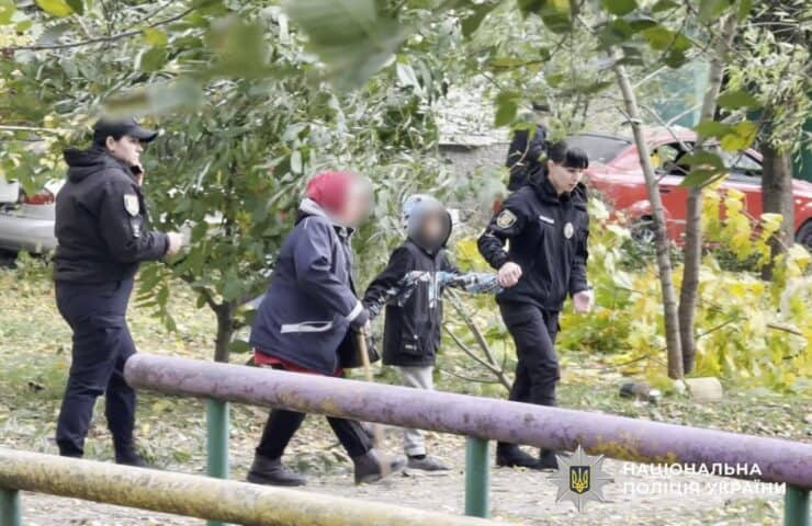 Последствия обстрелов Кременчуга: «прилет» по двум локациям, 3 погибших и 32 раненых
