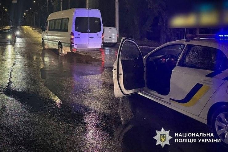 ДТП в Кременчуге: на перекрестке автомобиль сбил 32-летнего пешехода, пострадавшего госпитализировали